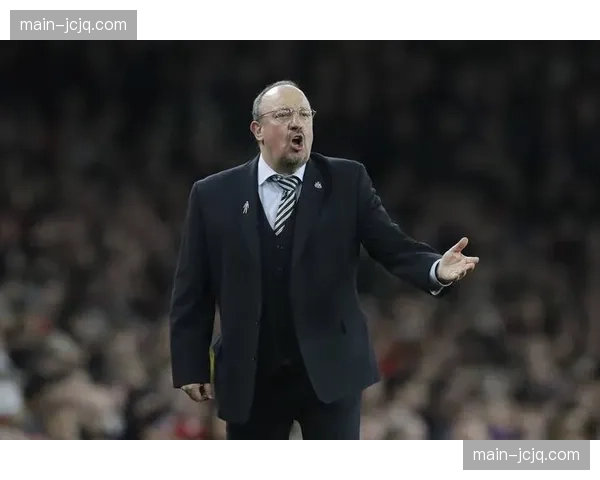 贝尼特斯青春风暴战术尝试，塞尔塔平均年龄24.1岁西甲最年轻